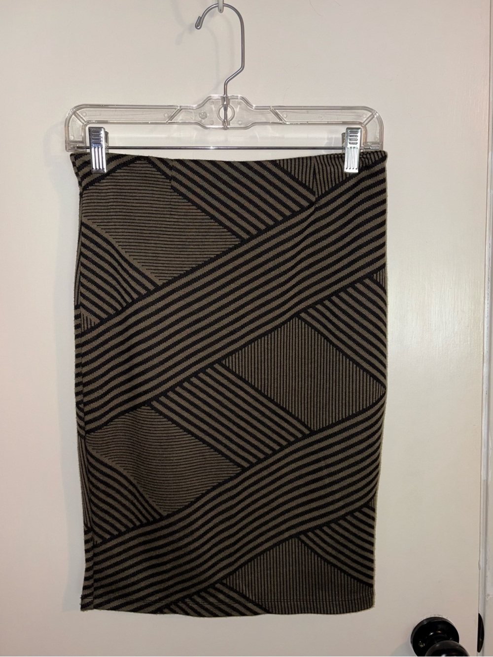 Forever 21 Brown and Black Geometric Pencil Skirt